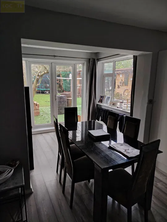 124 Woodhouse Road, Davyhulme - image 5