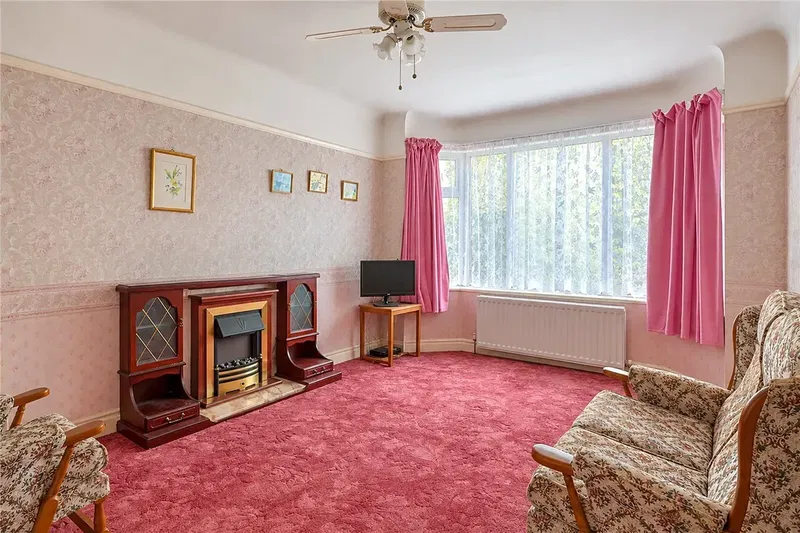Huntfield Road, Moordown, Bournemouth, BH9 - image 2