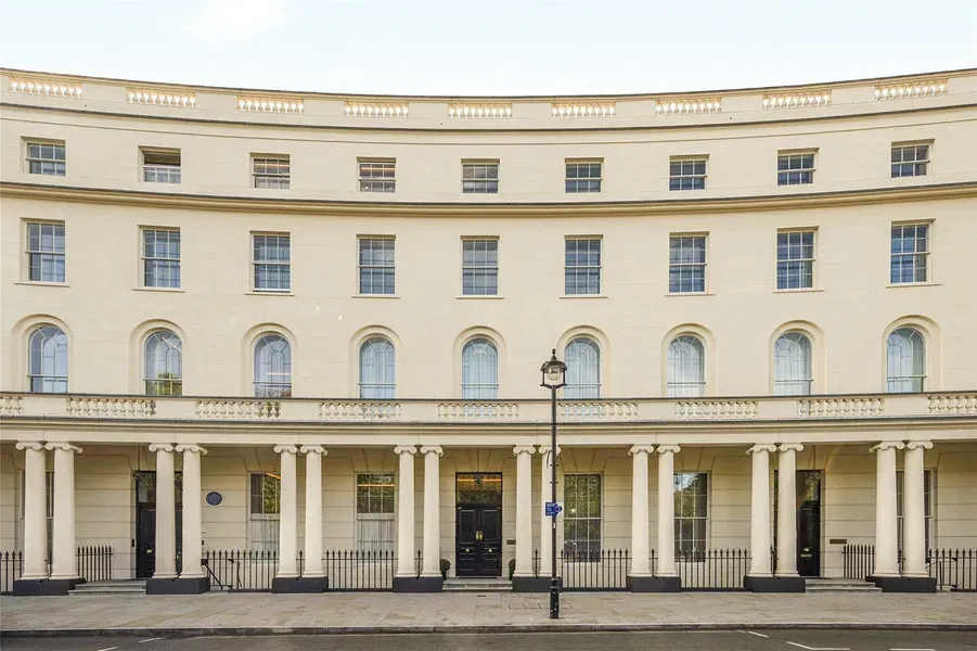 Park Crescent, Marylebone, London, W1B - image 1