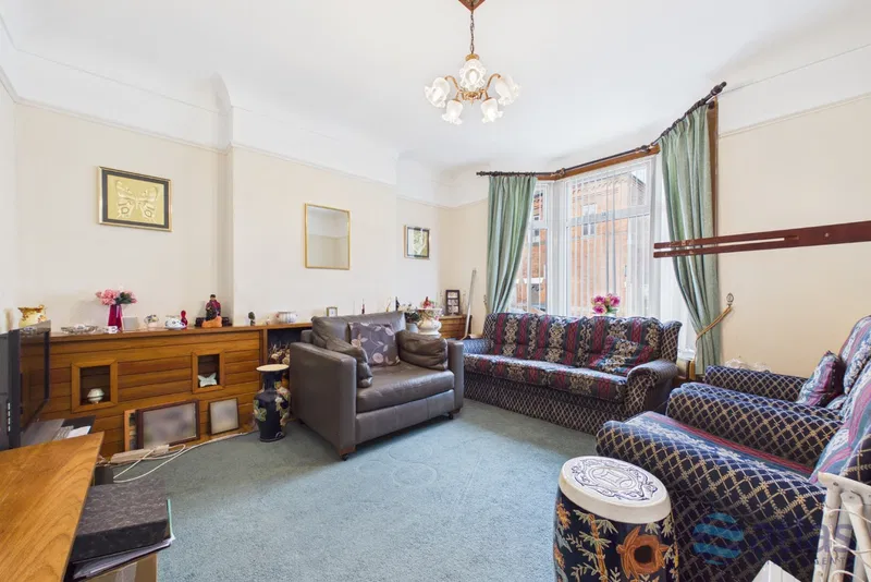 Wendover Avenue, Sefton Park, L17 - image 2