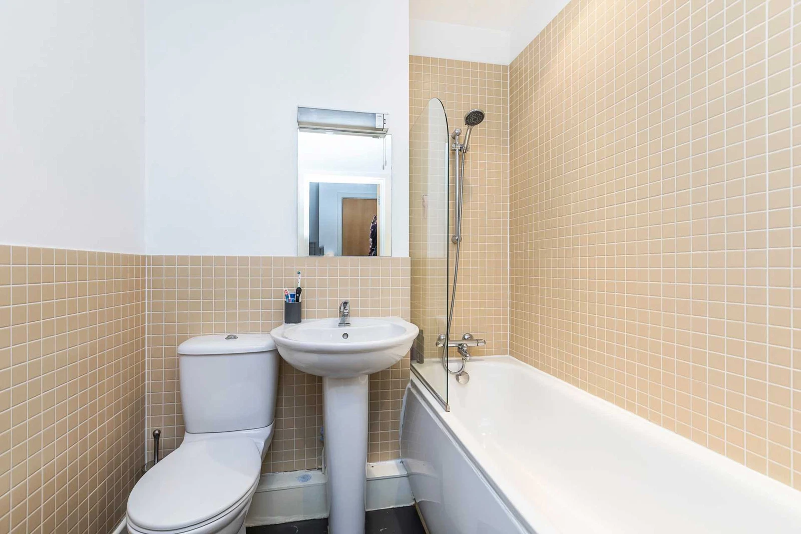 Rosoman Street, London, EC1R - image 4