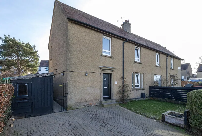 Fernieside Gardens, Edinburgh, EH17