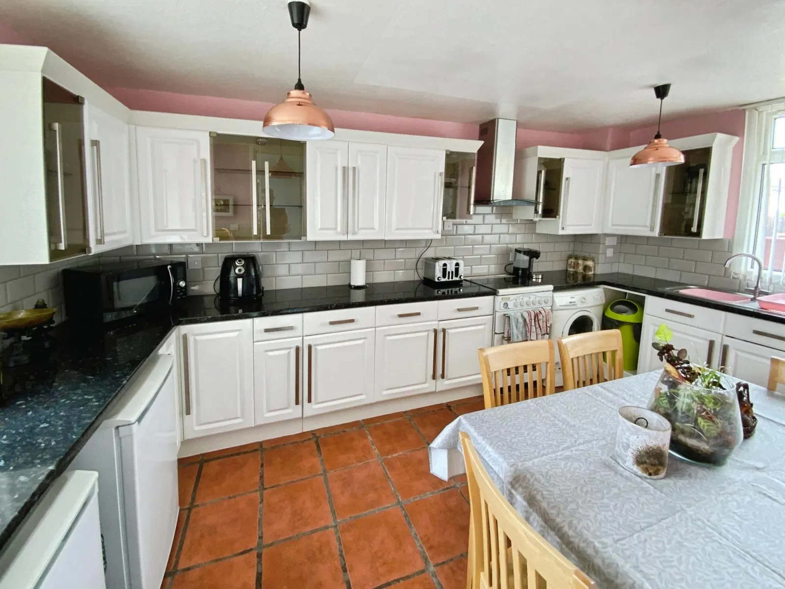 Cookbury Close, Hull, HU7 - image 3
