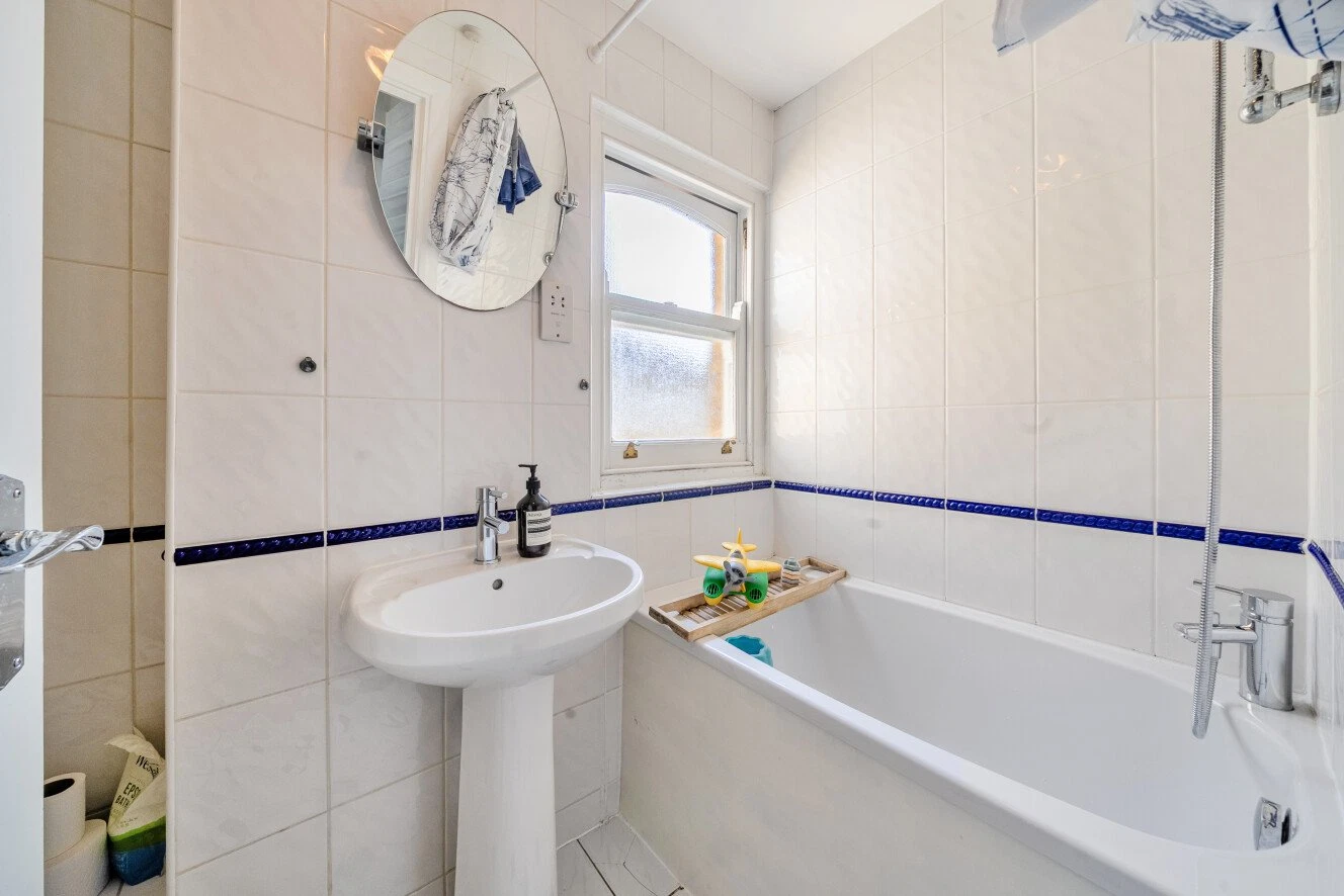 Tennyson Street, Battersea, London, SW8 - image 19