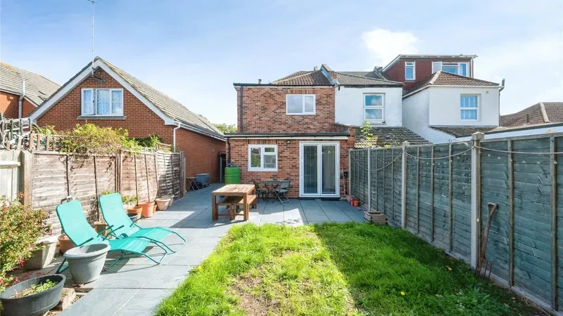 Spring Road, Southampton, Hampshire, SO19 - image 2