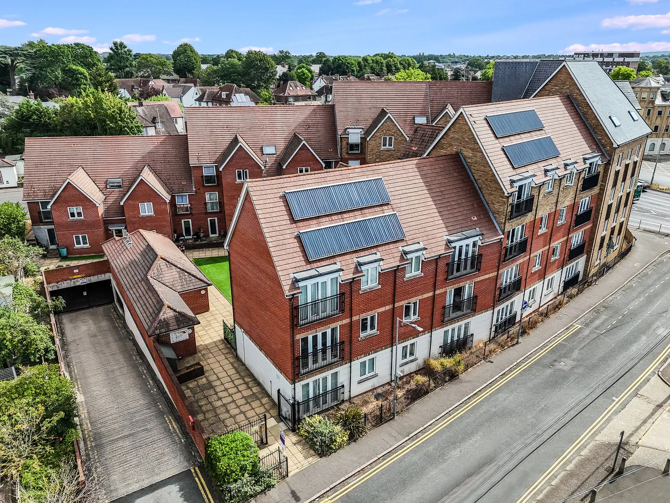 Primrose Hill, Chelmsford - image 1