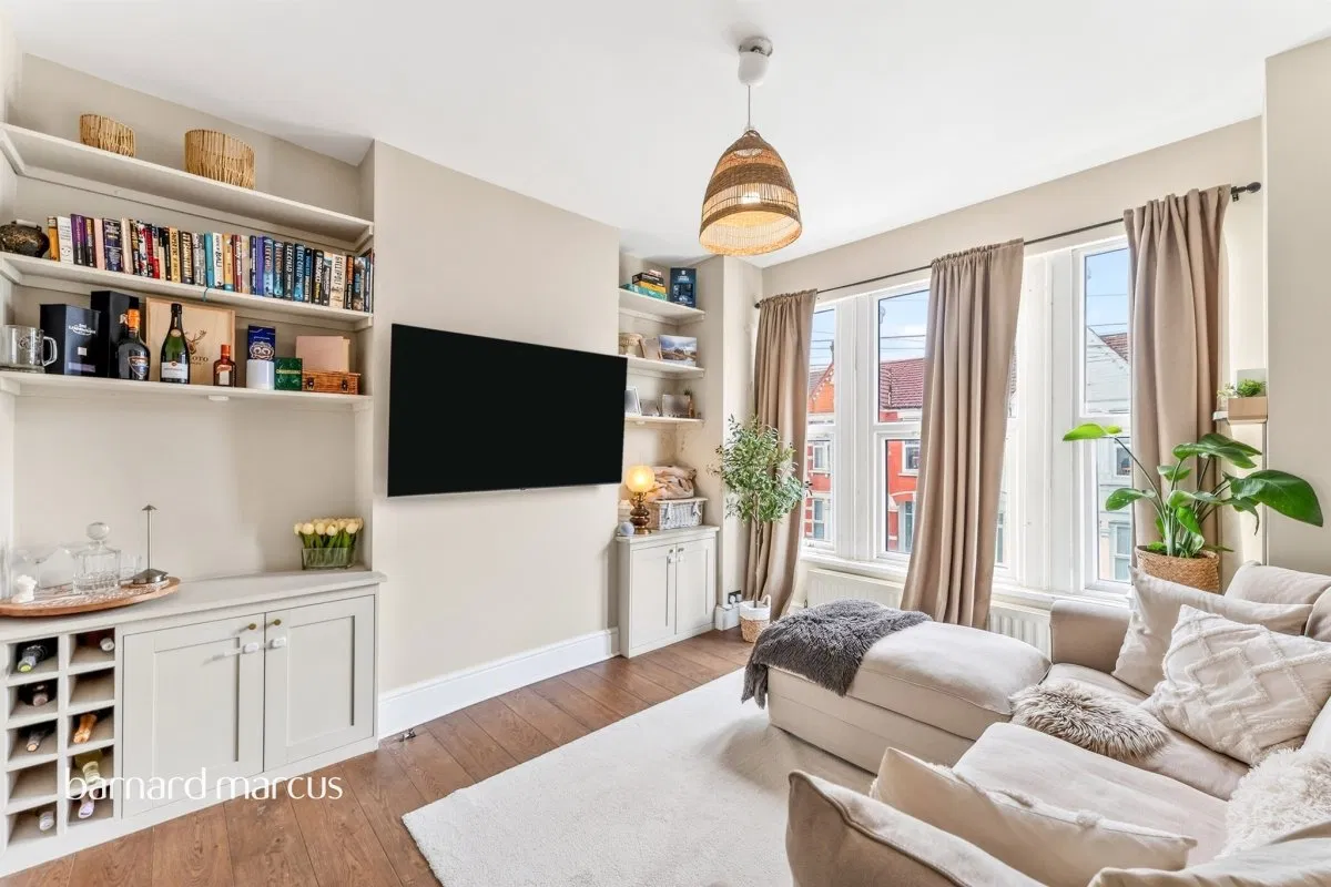 Heaton Road, Mitcham - image 5