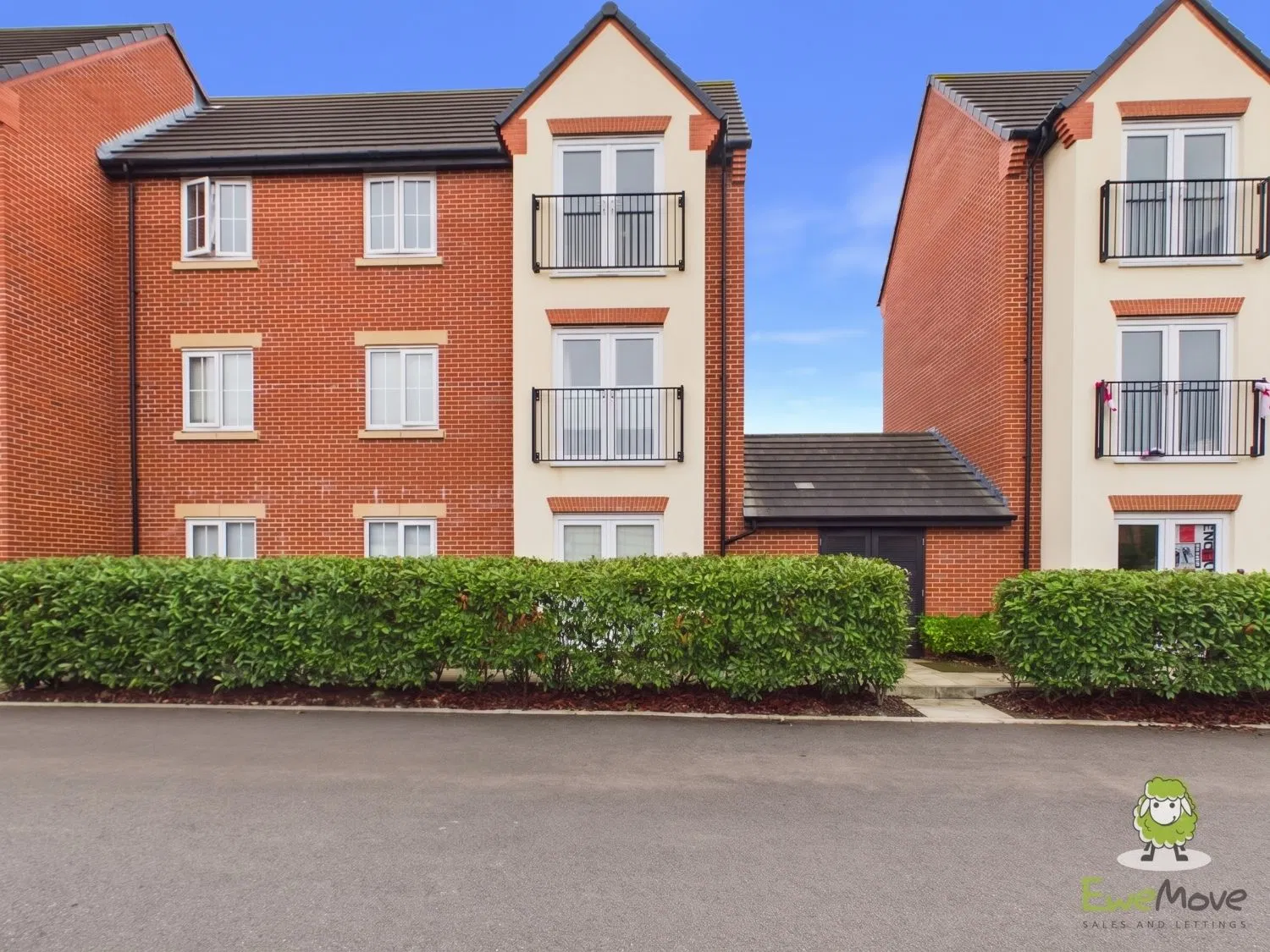 Flat 9 51 Samuel Armstrong Way, Crewe - image 1