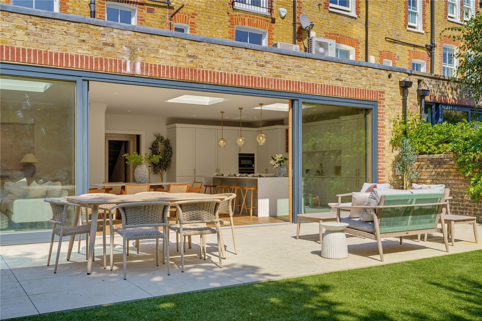 Crockerton Road, London, SW17 - image 19
