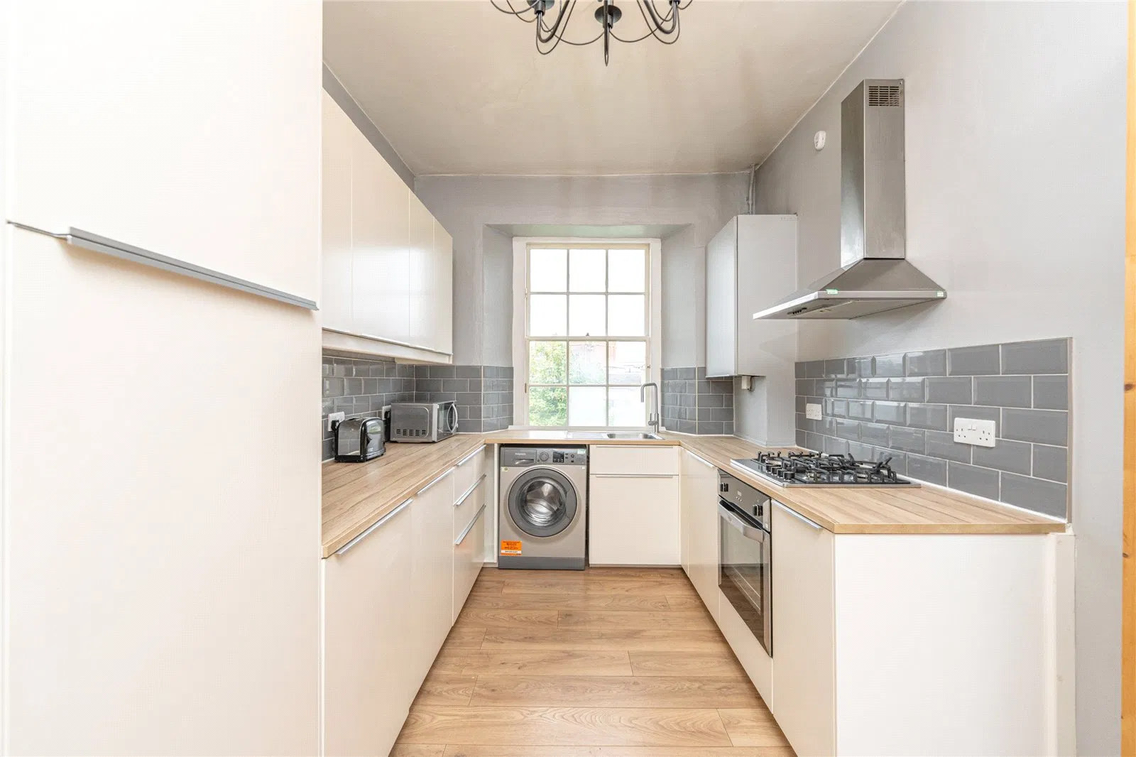 31(3F2) Bread Street, Edinburgh, EH3 9AL - image 5