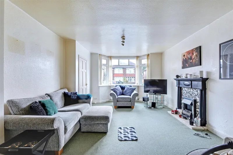 123, Ravenswood Road, Arnold, Nottingham, NG5 7FY - image 3