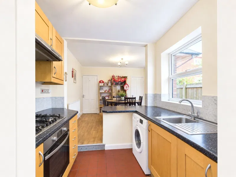 Caversham, Reading, Berkshire, RG4 - image 2