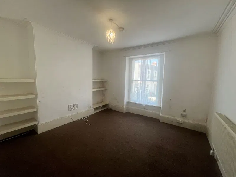 Ground Floor Flat 253 North Road West, Plymouth, Devon, PL1 5DH - image 2