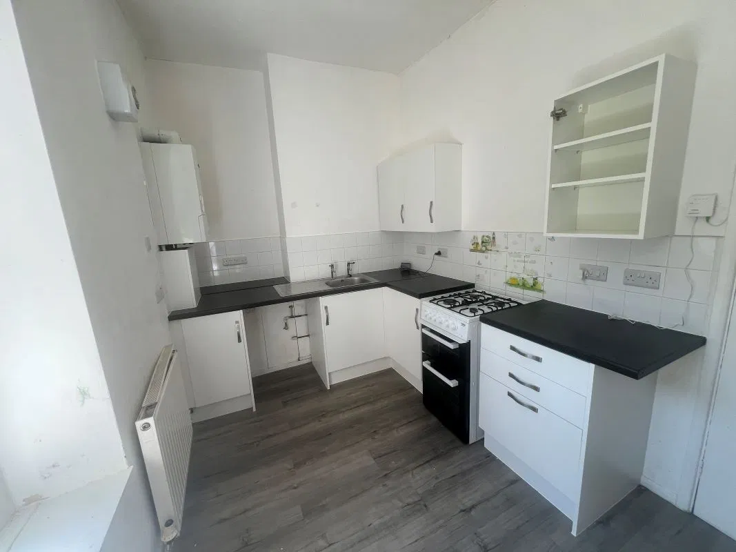 Ground Floor Flat 253 North Road West, Plymouth, Devon, PL1 5DH - image 3
