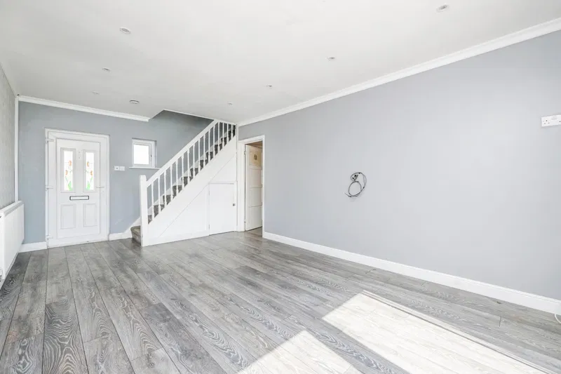 Masefield Road, Penarth, CF64 - image 2