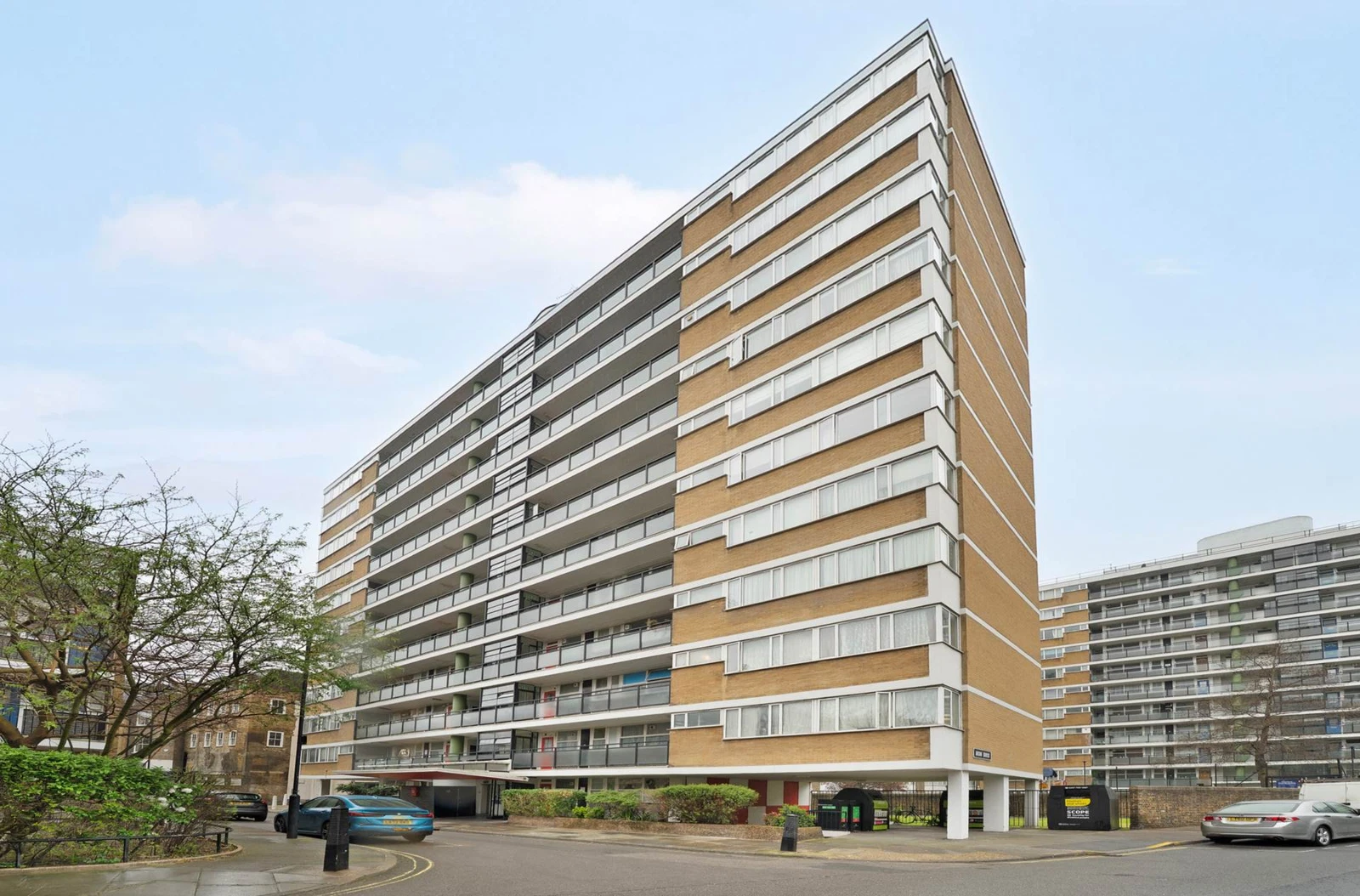 Churchill Gardens, London, SW1V - image 18