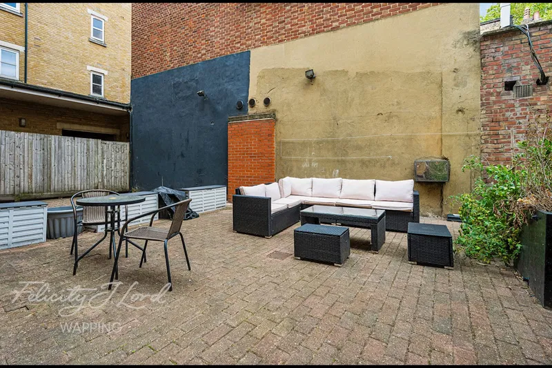 Raven Row, Whitechapel, London, E1 - image 2