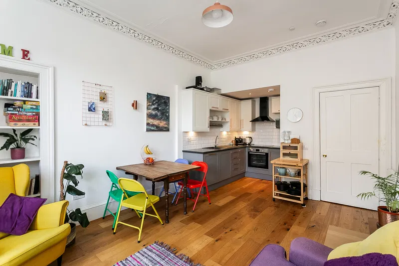 1f3, 24 Brougham Place Tollcross Edinburgh EH3 9JU - image 3