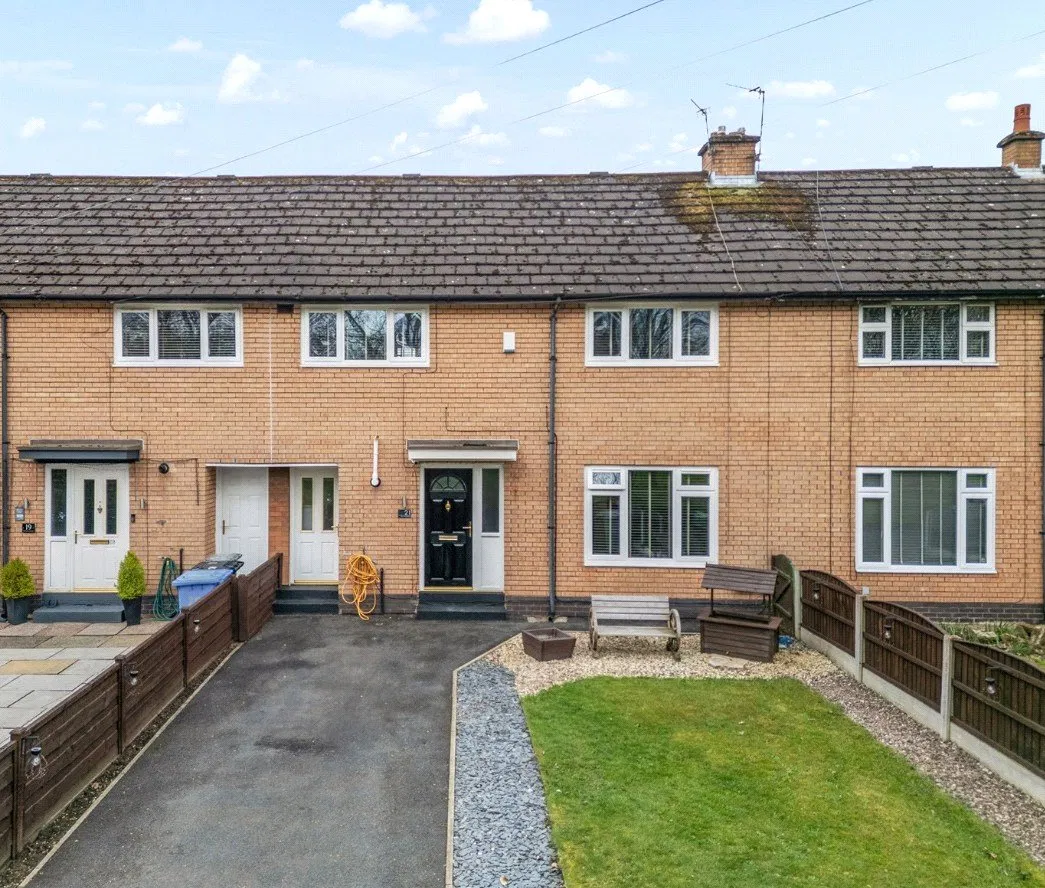Longfield Avenue, Timperley, Altrincham, Greater Manchester, WA15 - image 1