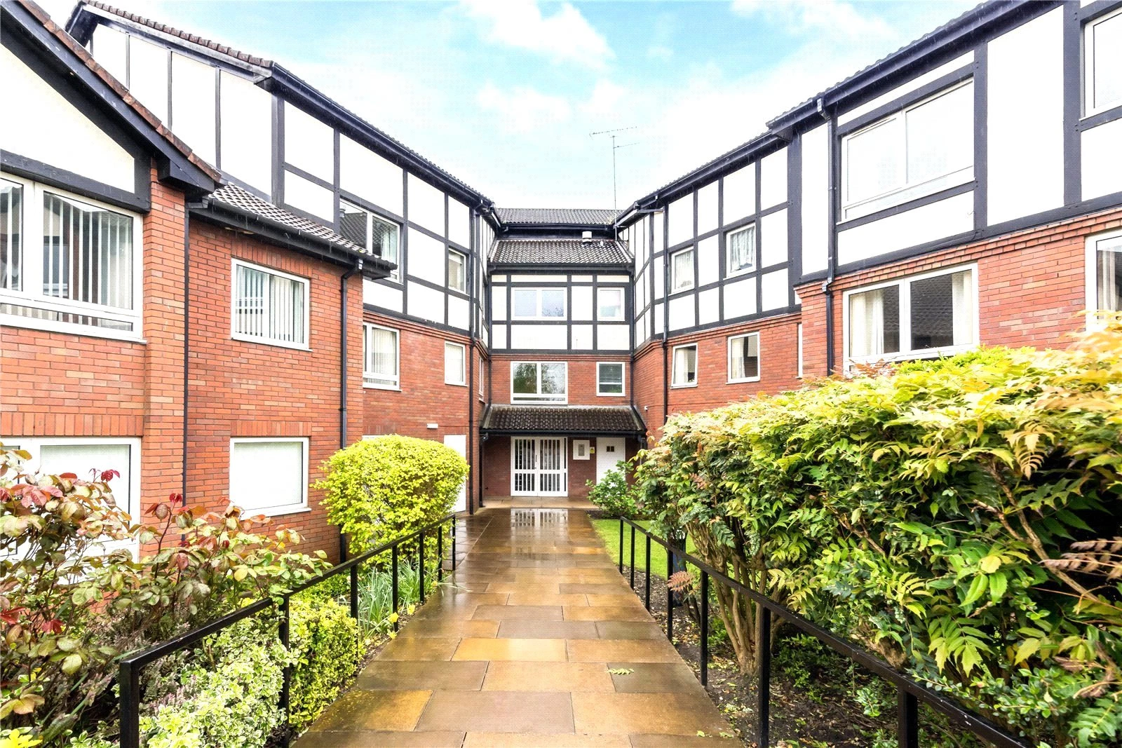 Grosvenor Park, Pennhouse Avenue, Wolverhampton, West Midlands, WV4 - image 11