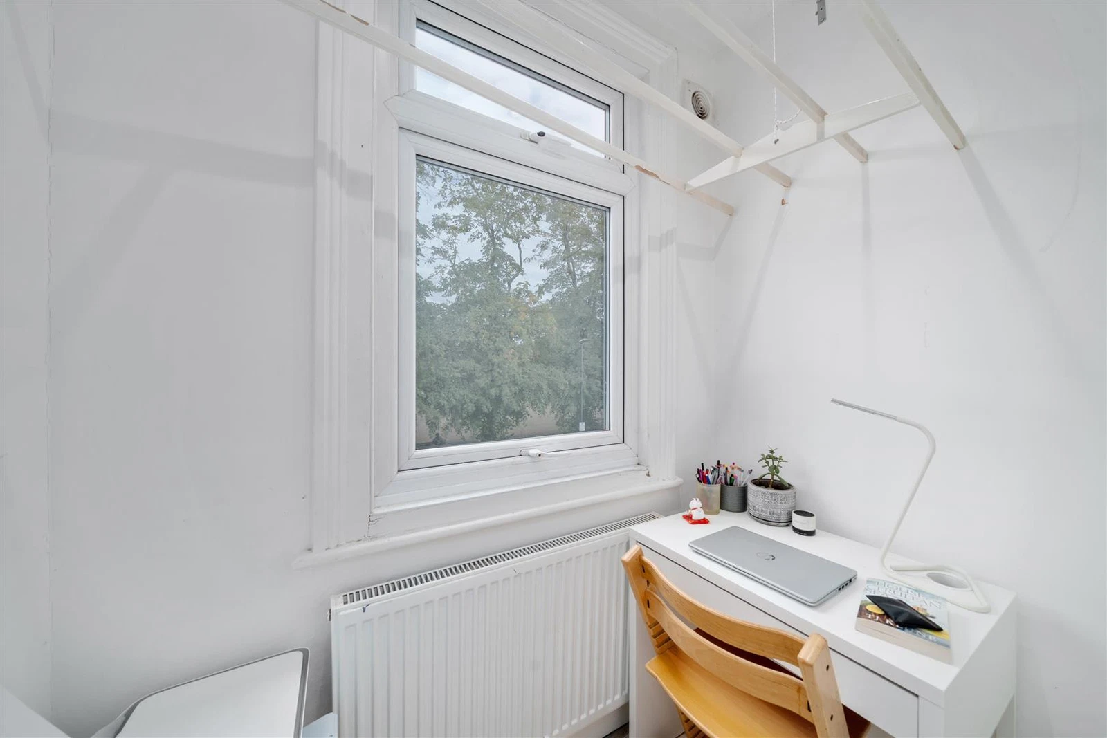 Garfield Road, Wimbledon, SW19 - image 11