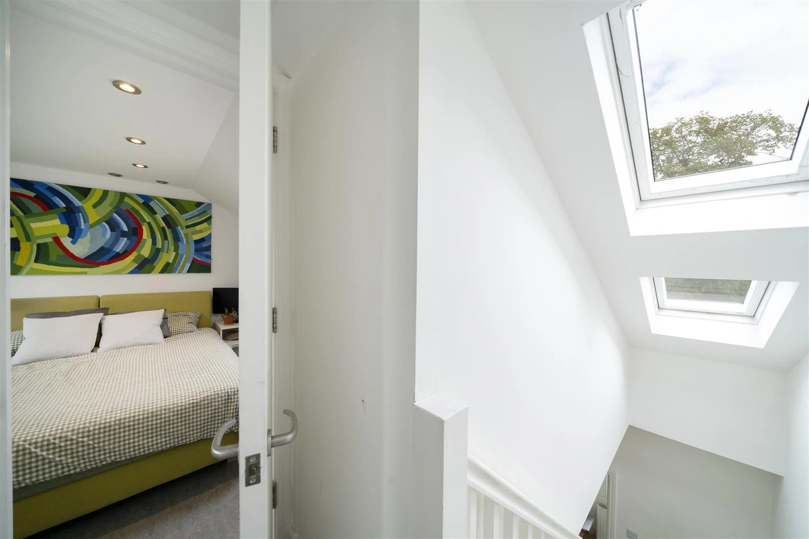 Garfield Road, Wimbledon, SW19 - image 13