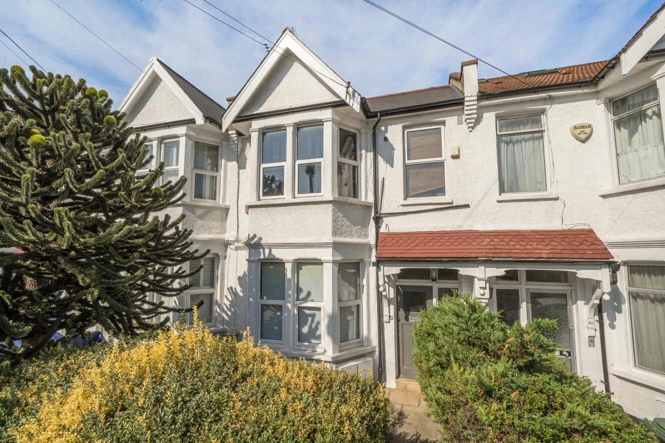 Liddell Gardens, London, NW10 - image 16