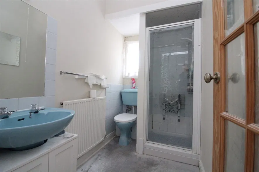 Flat 2, 32 Bispham Road, Thornton-Cleveleys, Lancashire, FY5 1DG - image 5