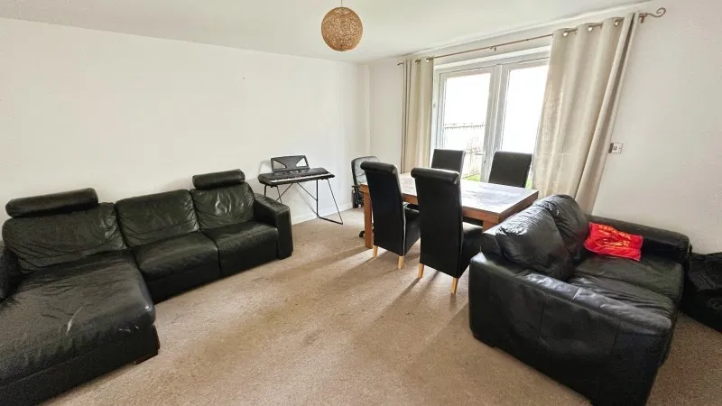 Upper Station Road, Bristol, BS16 4LY - image 2