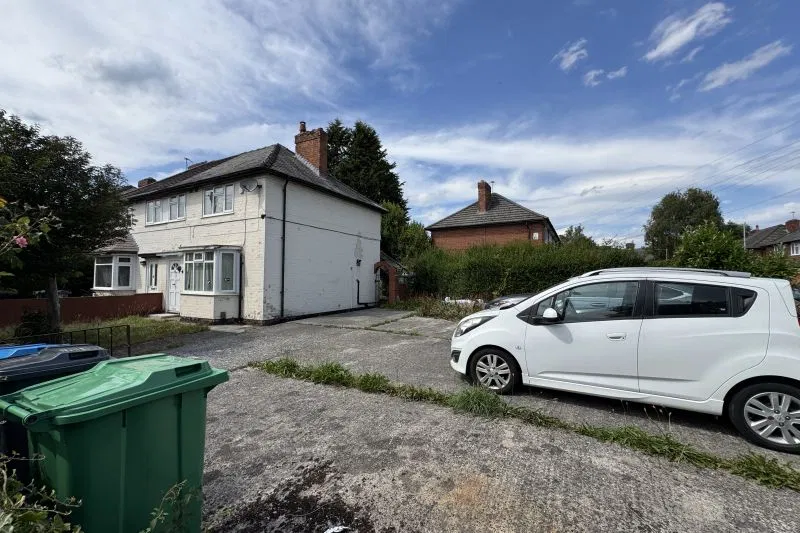 15 Craigmore Avenue, Manchester, M20 2YQ - image 2