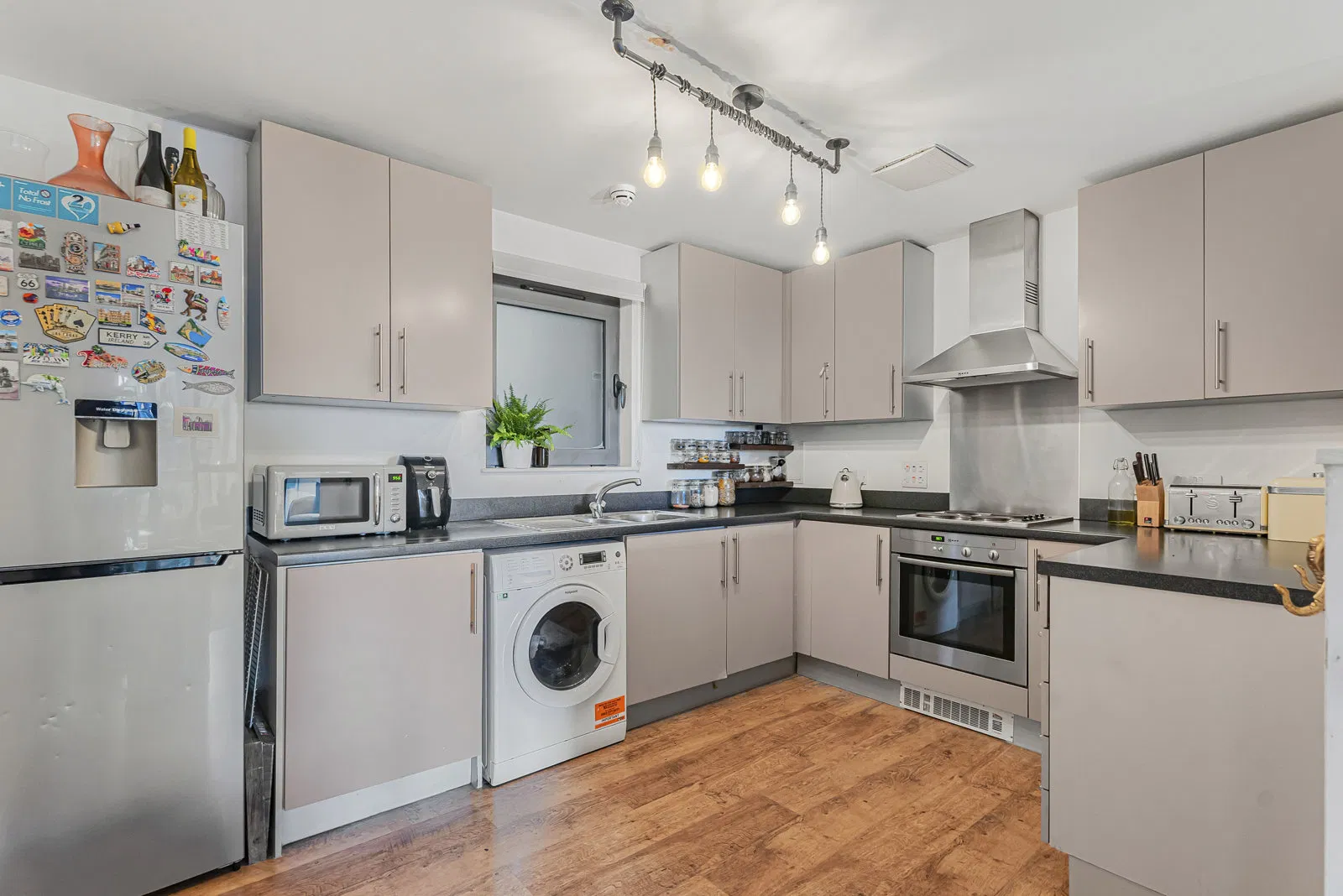 Palmers Road, London, E2 0TD - image 2