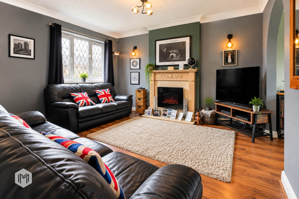 New Wellington Close, Blackburn, BB2 - image 2
