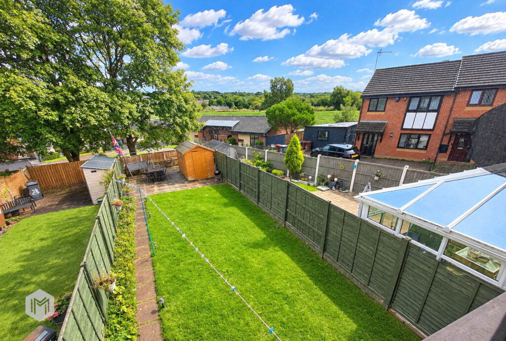 New Wellington Close, Blackburn, BB2 - image 4