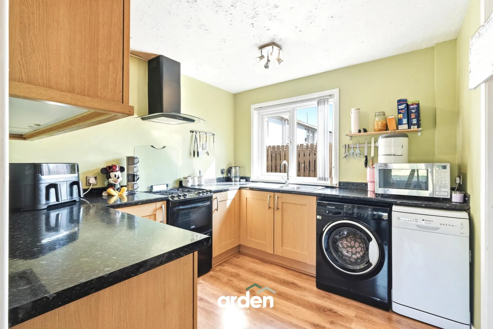 Himbleton Close, Redditch, B98 - image 2
