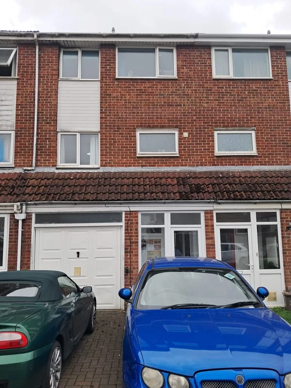 Linden Close, Fishponds, Bristol, BS16 - image 1