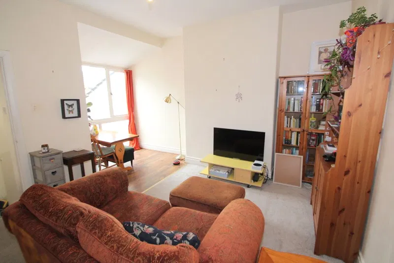 Devonshire Terrace, Whitley Bay, NE26 2EJ - image 2
