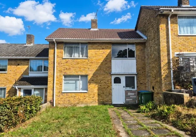 91 Vanguard Road, Southampton, Hampshire, SO18 2EN - image 1