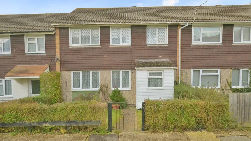 Luddenham Close, Ashford, Kent, TN23