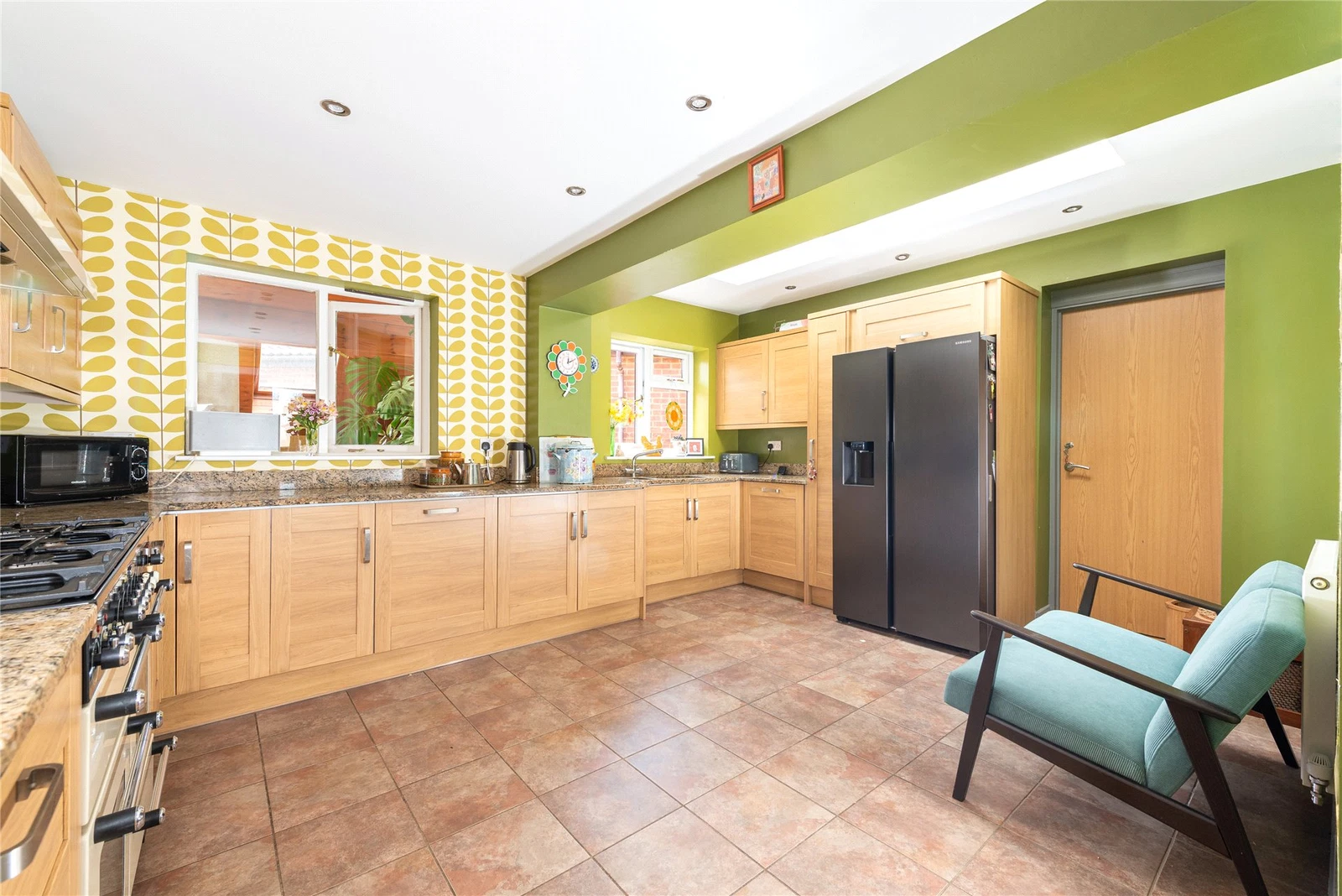 16 Brill Place, Bradwell Common, Buckinghamshire, MK13 8EQ - image 10