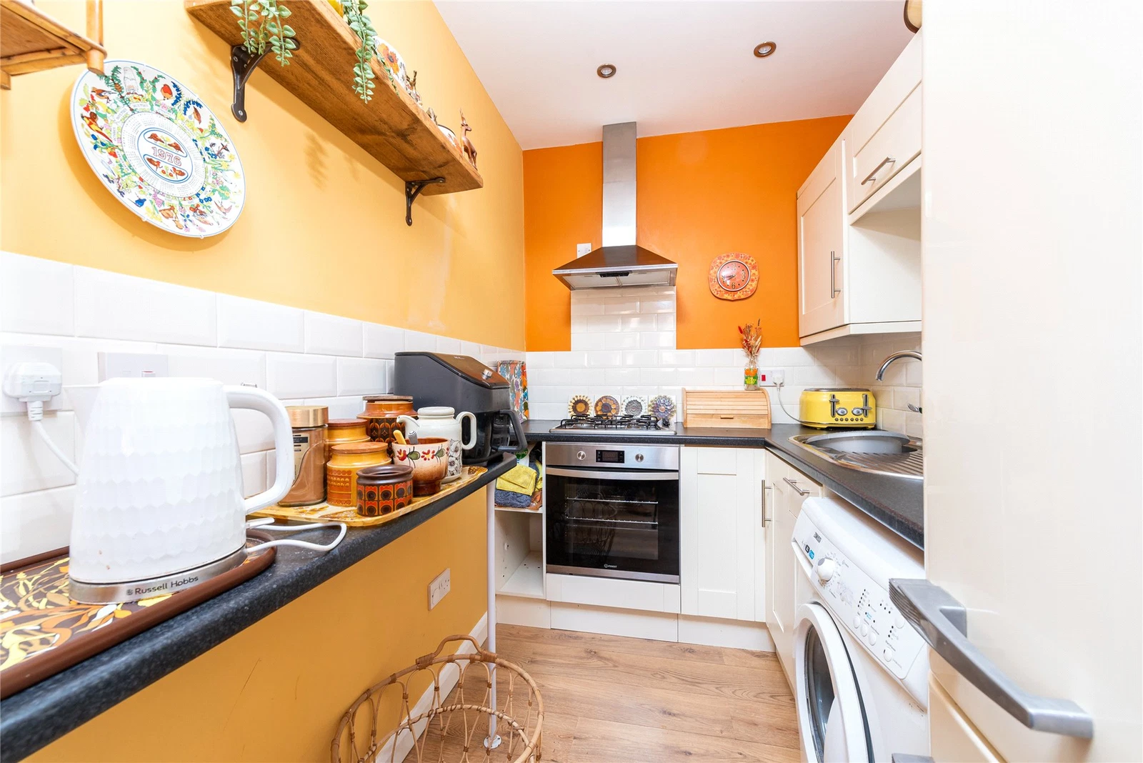 16 Brill Place, Bradwell Common, Buckinghamshire, MK13 8EQ - image 14