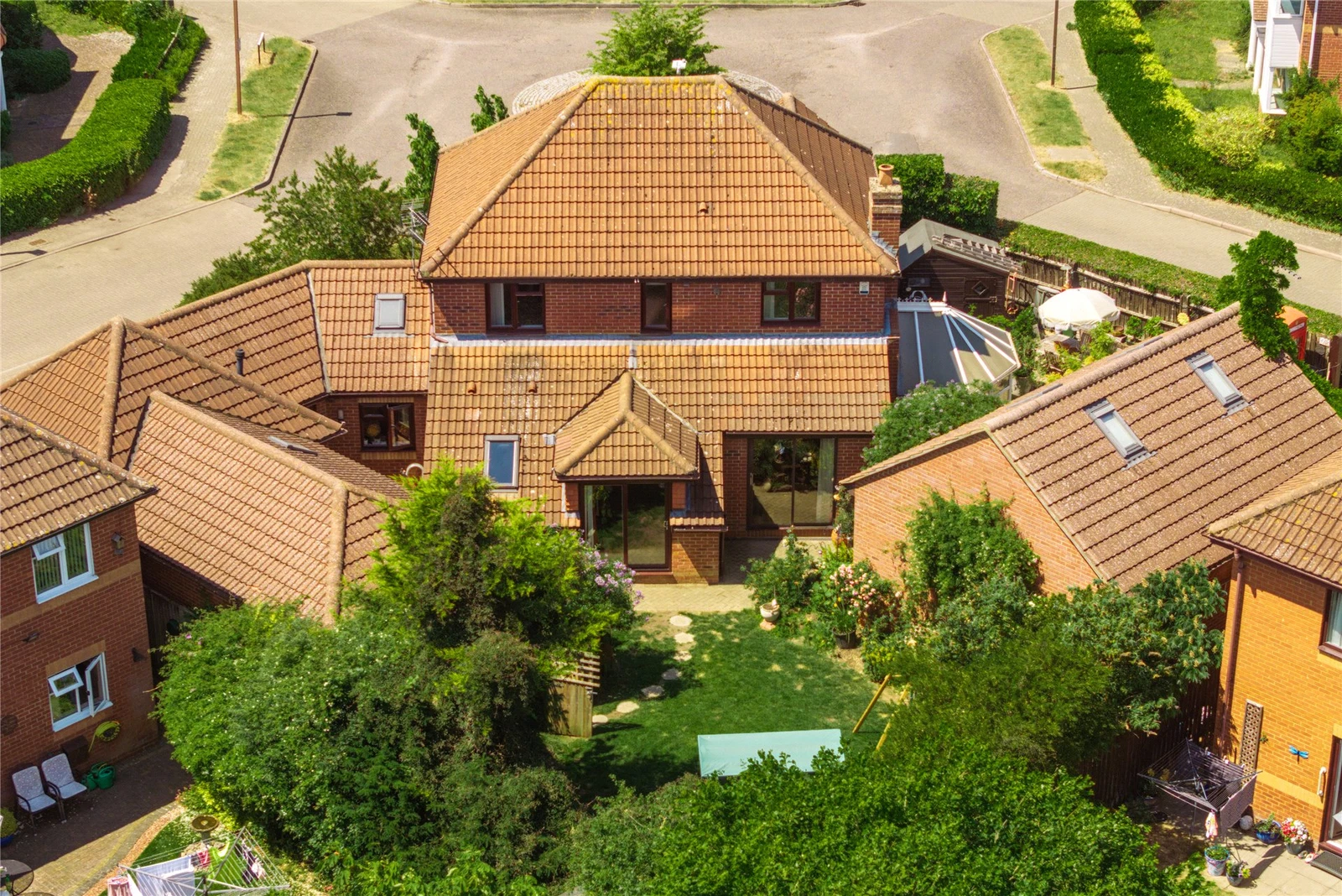 16 Brill Place, Bradwell Common, Buckinghamshire, MK13 8EQ - image 16