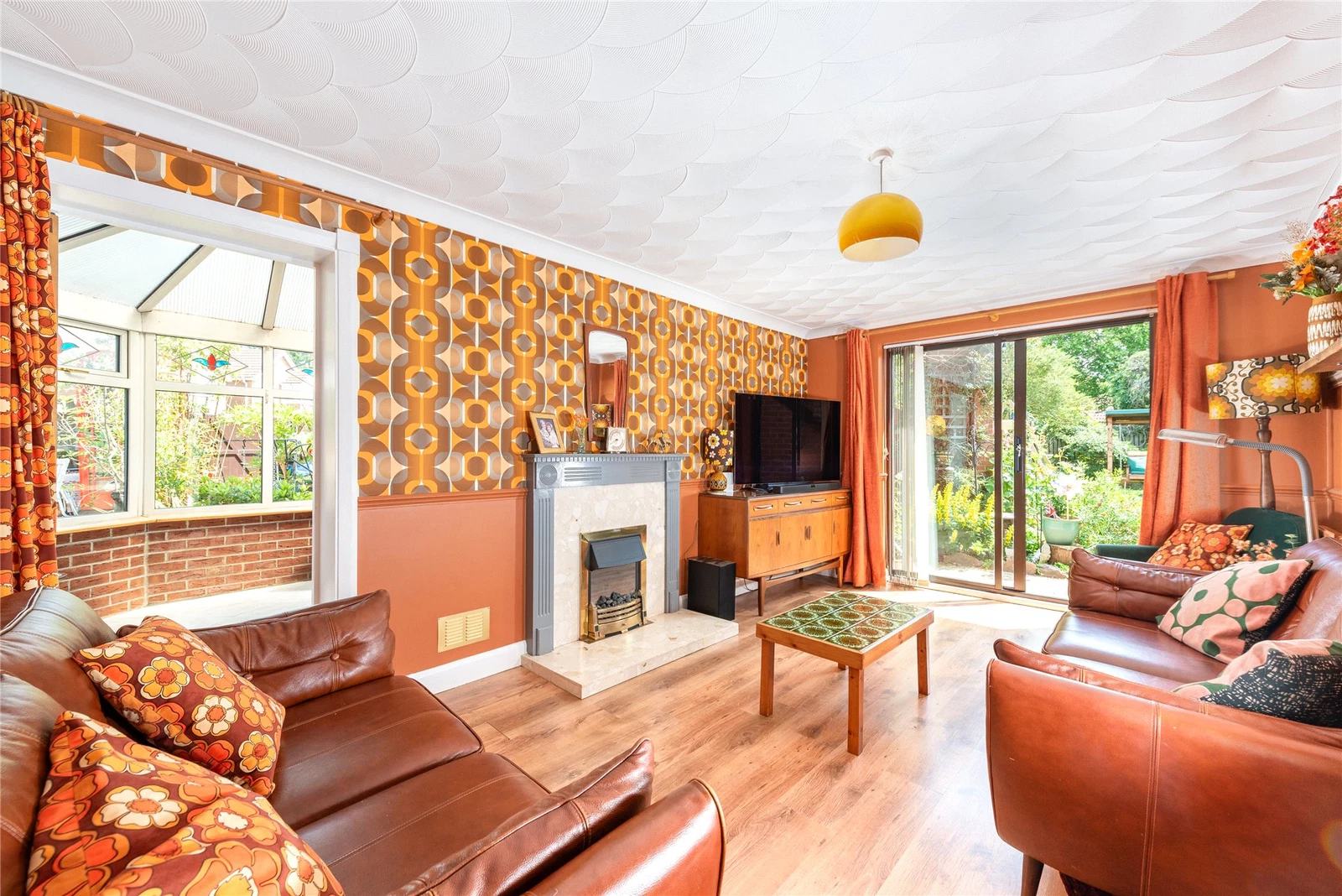 16 Brill Place, Bradwell Common, Buckinghamshire, MK13 8EQ - image 3