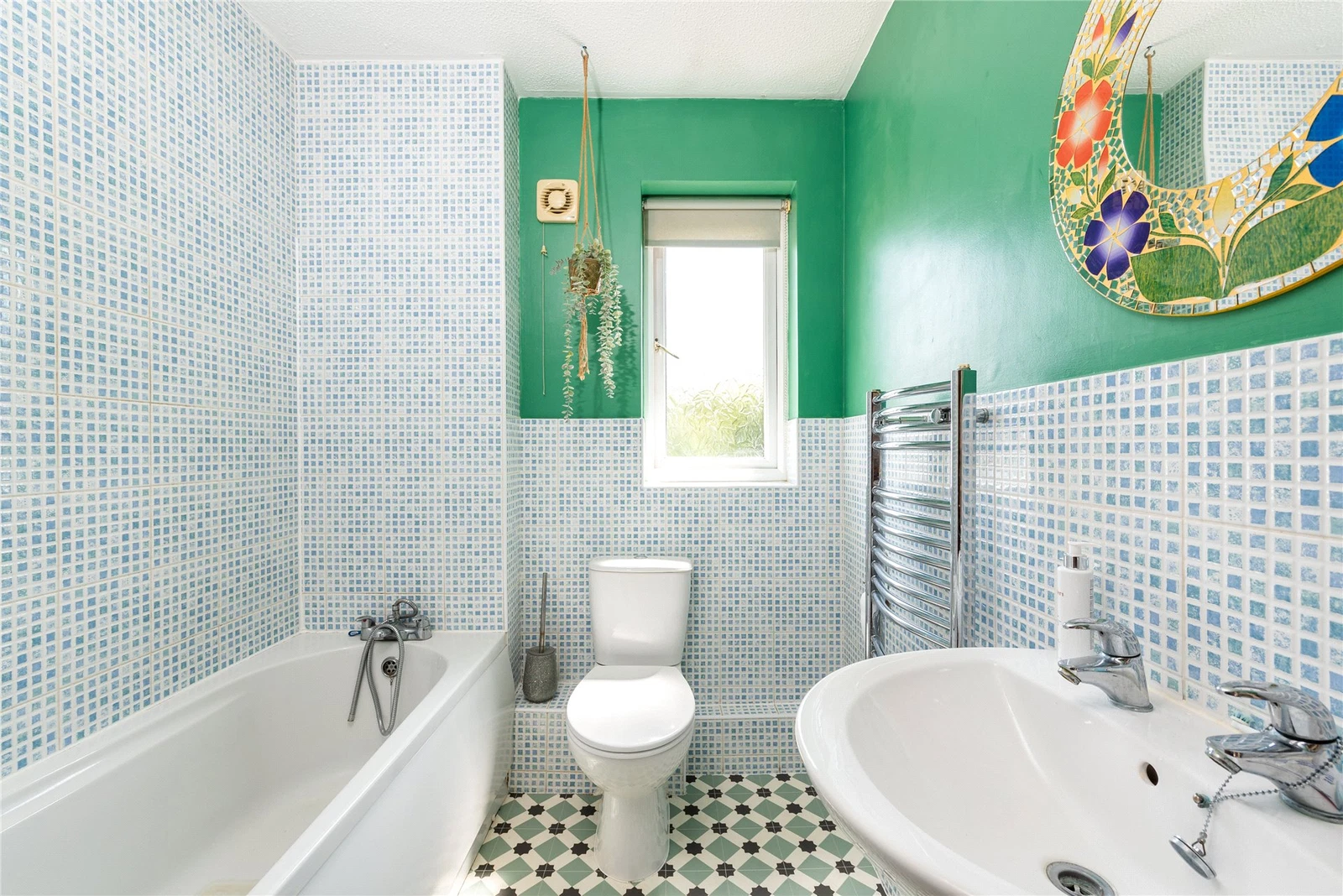 16 Brill Place, Bradwell Common, Buckinghamshire, MK13 8EQ - image 8