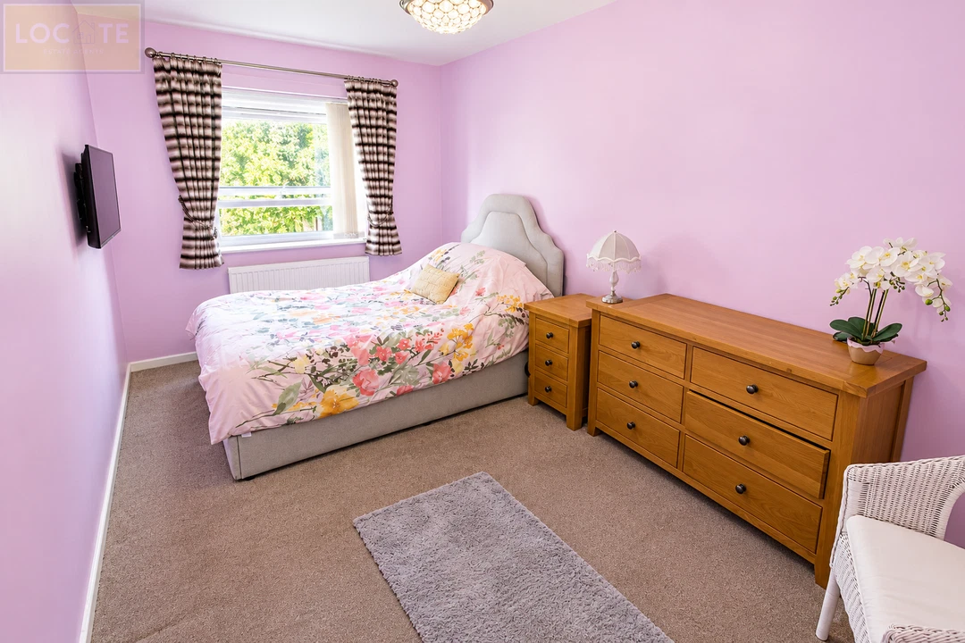 Flat 4, Winster House, Moorside Road, Flixton - image 5