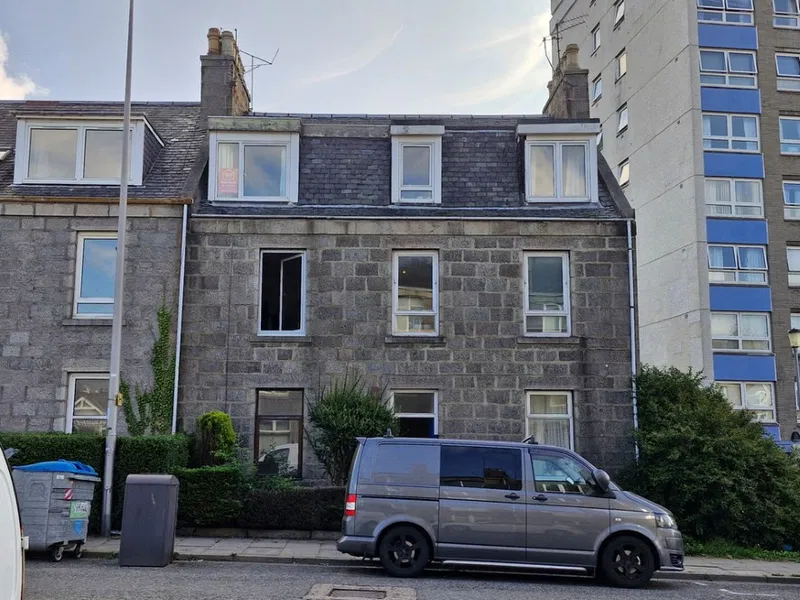 Top Floor Right, 425 Holburn Street, Aberdeen, Aberdeen City AB10 7GS