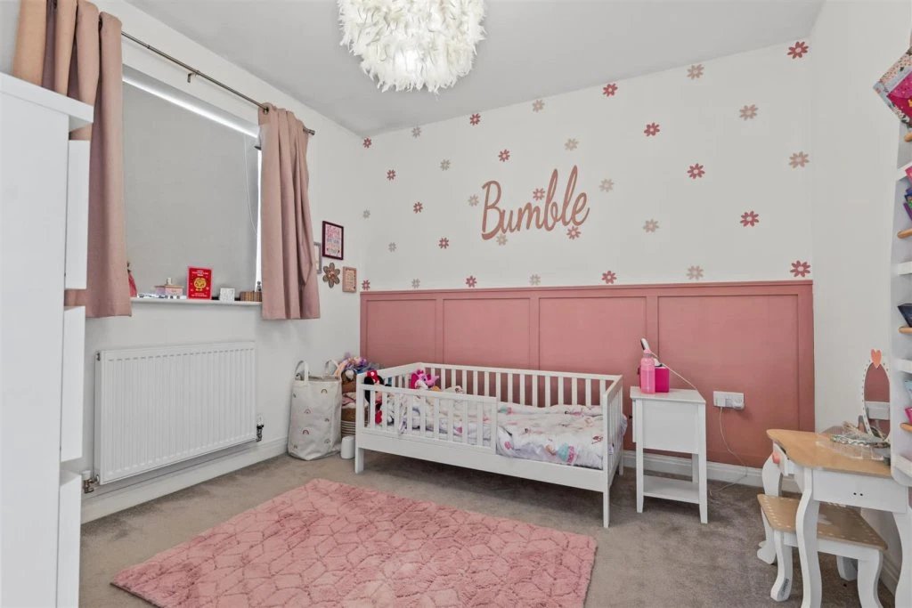 Kite Way, Hampton Vale, Peterborough - image 26