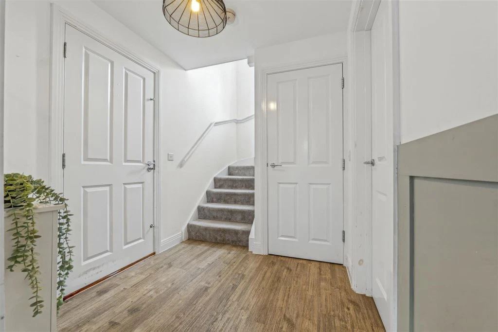 Kite Way, Hampton Vale, Peterborough - image 6