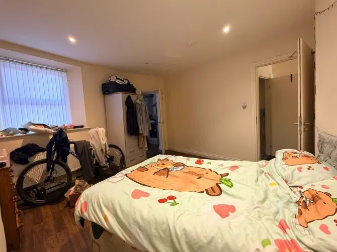 7 Windsor Road, Bournemouth, Dorset, BH5 1DT - image 5
