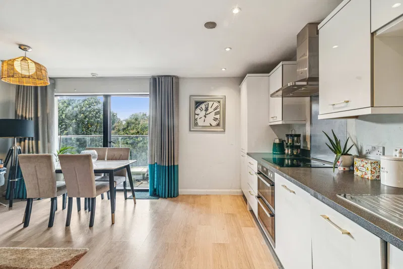 Banister Road, London, W10 - image 2