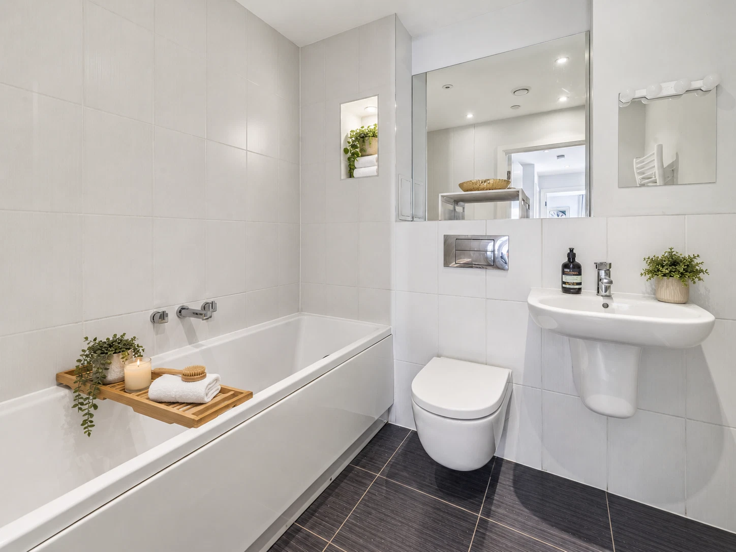 Banister Road, London, W10 - image 7